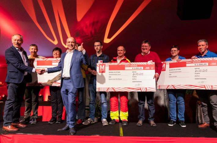 uitreiking cheques goede doelen Meat&More Days 2019